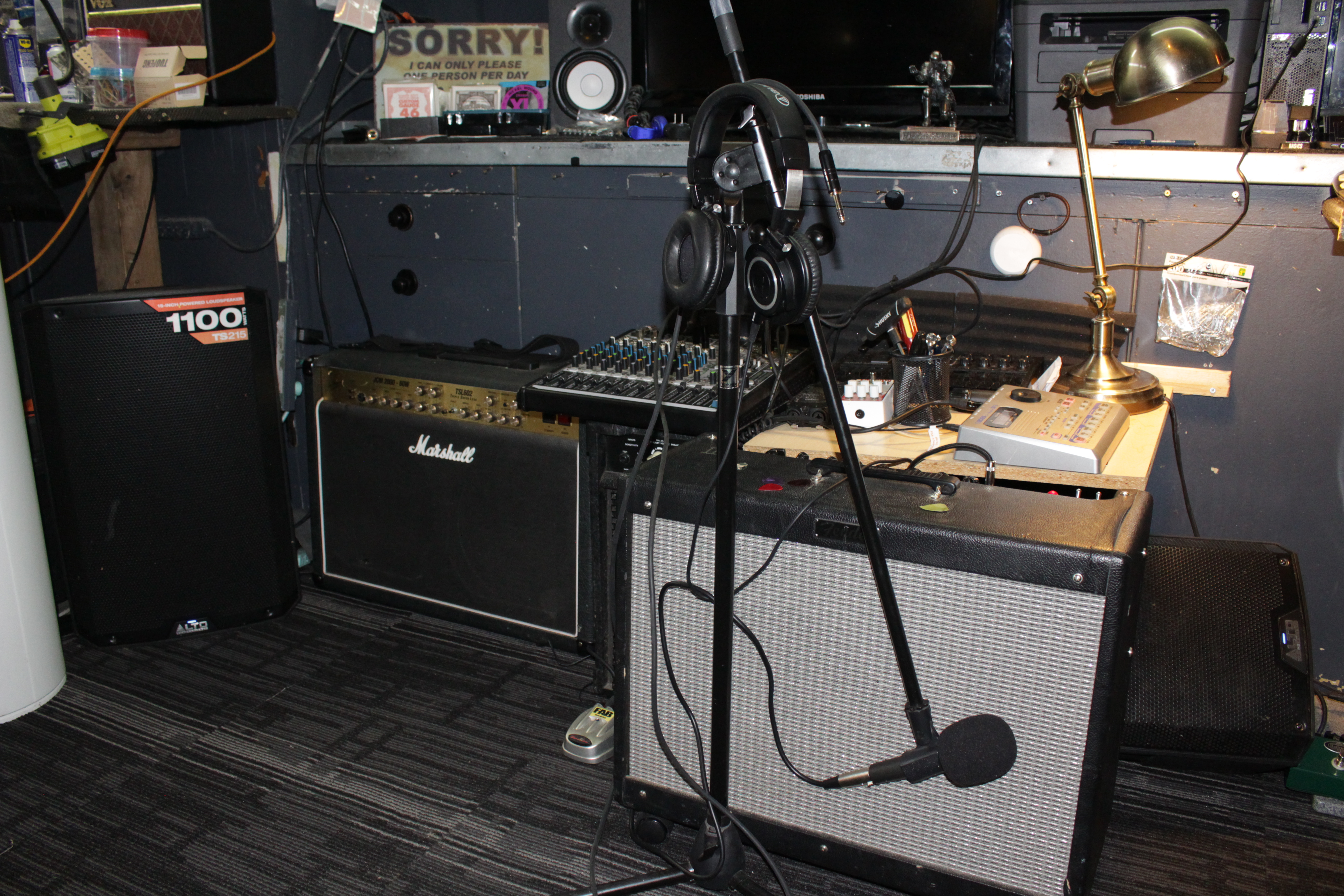 Marshall amp and professional recording equipment in GuitarGarage studio space